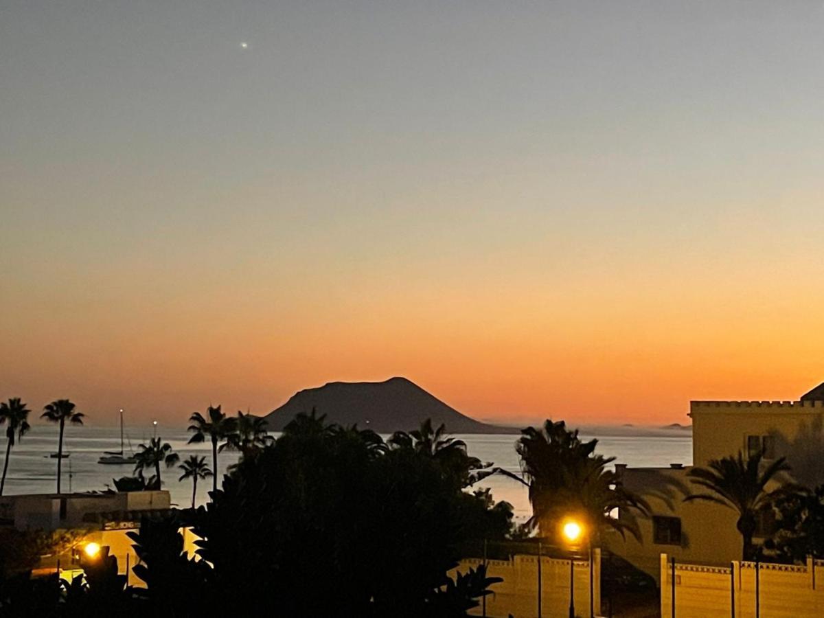 Alojamientos Playa Centro Corralejo 12 ภายนอก รูปภาพ